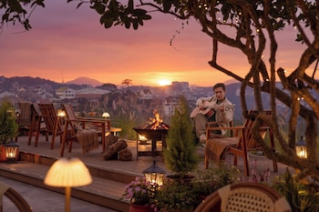 signature by m village the valley retreat a brand of modern village lifestyle