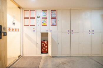 T.G.S. Museum Hotel,,2 star