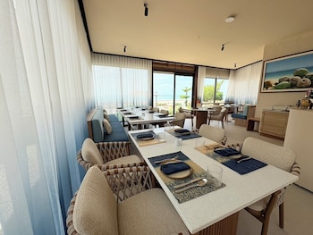 riva hua hin