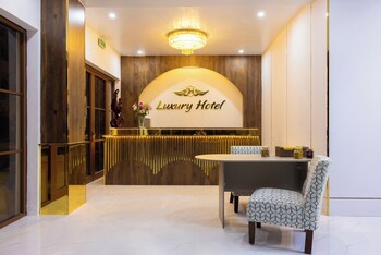 Th Luxury Hotel,,3 star