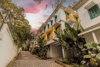 elivaas casa lotus 3 bhk villa with pool