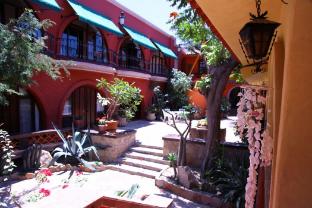 Collection O Casa Bella Hotel Boutique, Cabo San Lucas,In Cabo San Lucas (Downtown Cabo San Lucas),3 star