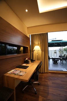 the murti hotel and banquet