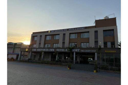 the shivanta inn