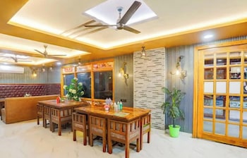 hotel shivay near vishwanath temple