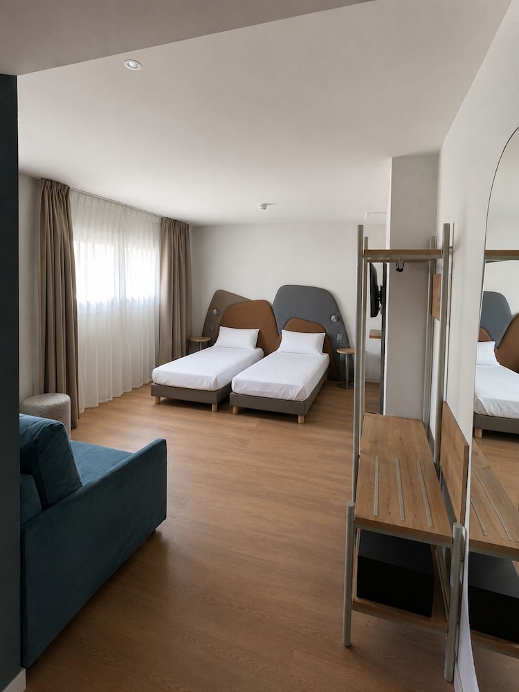 ibis styles zumaia zestoa