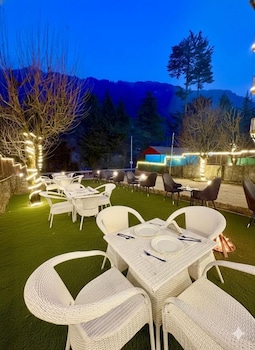 hotel mount view by oscar hotels