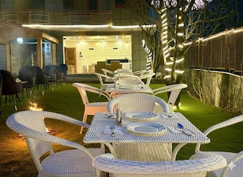 hotel mount view by oscar hotels