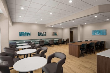 hawthorn extended stay by wyndham nashville airport opryland