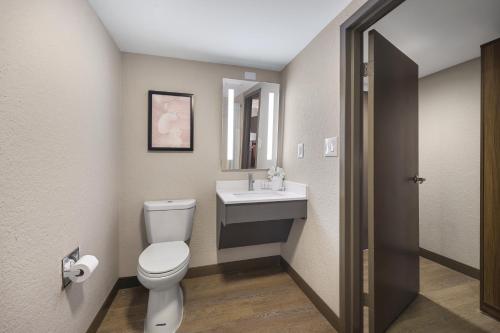 hawthorn extended stay by wyndham nashville airport opryland