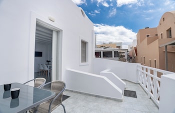 oias square residences