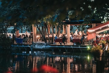 resort anes drinit