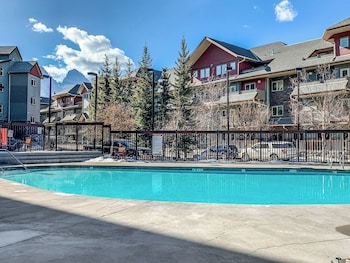 mountain view condo lodges at canmore