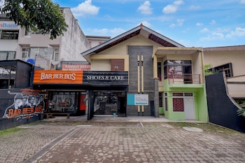hotel o near dbotanica bandung mall for