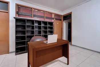 Hotel O Near D'botanica Bandung Mall For,,3 star