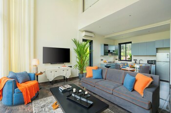 elivaas purosol 3bhk pool villa