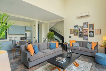 elivaas purosol 3bhk pool villa