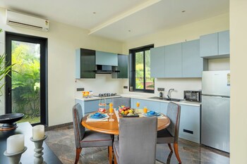 elivaas purosol 3bhk pool villa