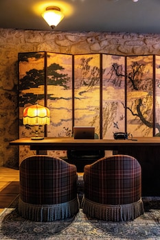 chicandbasic tokyo hoose