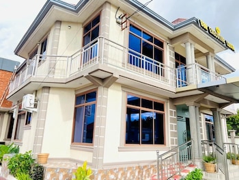Bbm Executive Lodge,,3 star