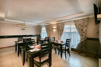 Golden Crystal Hotel,,3 star