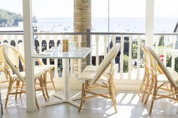 The Oyster Inn,Blackpool>>Auckland,5 star