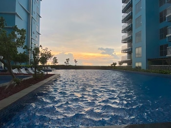 3br with balconyandbayview okada aiports