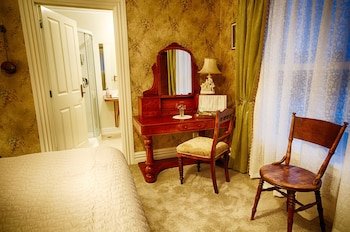 Theatre Royal Hotel Kumara,Kumara>>Greymouth,4 star