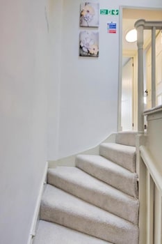 stylish 2br apartment in leicester square
