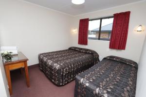 commodore motor lodge