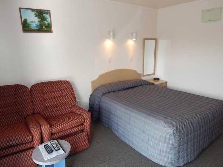 avenue heights motel