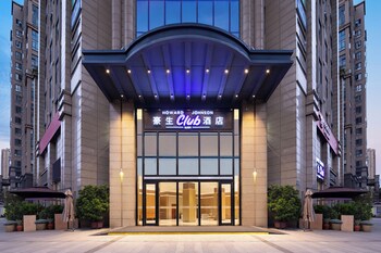 howard johnson club hotel