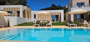 arillas peaceful bungalows