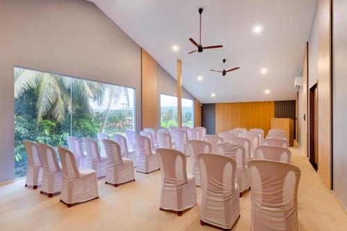 casa eternal beach resort and spa