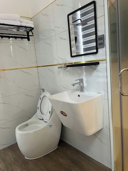 Anh Trang Luxury Hotel,,3 star