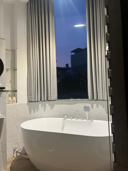 anh trang luxury hotel