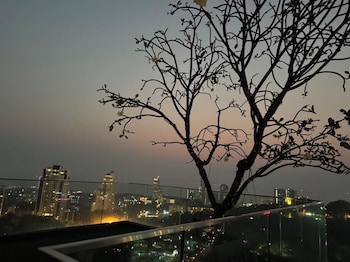 Unixx South Pattaya Condominium,,3 star
