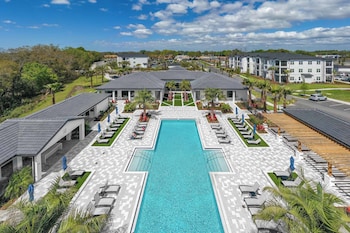 pinnacle apartments w amenties by heavenly homes