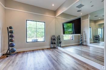 pinnacle apartments w amenties by heavenly homes