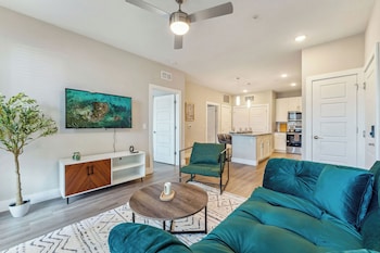 pinnacle apartments w amenties by heavenly homes