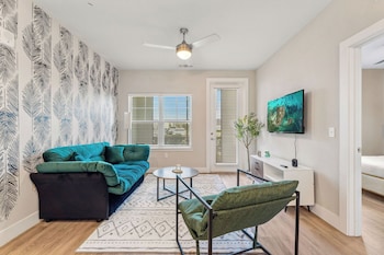 pinnacle apartments w amenties by heavenly homes