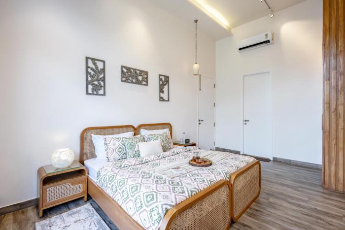 elivaas antarmann casa zenith 6 bhk