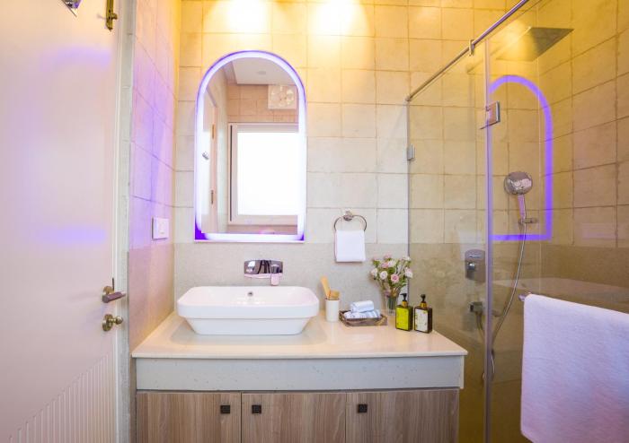 elivaas antarmann casa zenith 6 bhk