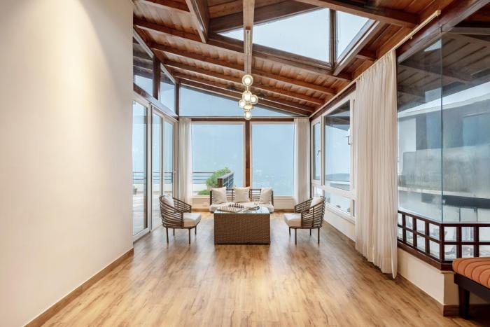 elivaas antarmann casa zenith 6 bhk