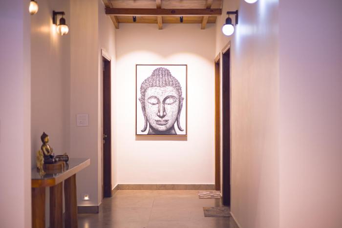 elivaas antarmann casa zenith 6 bhk