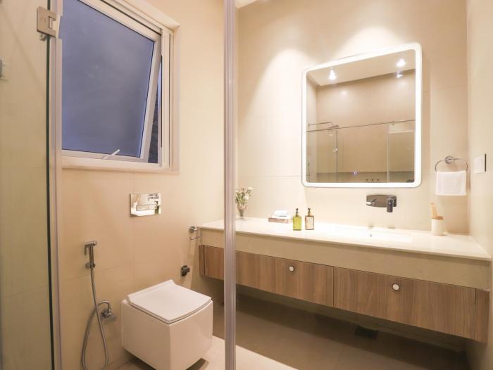 elivaas antarmann casa zenith 6 bhk