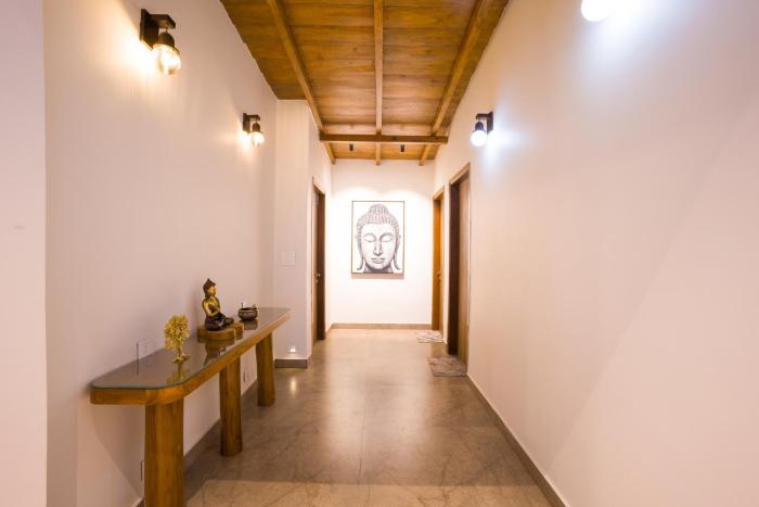 elivaas antarmann casa zenith 6 bhk