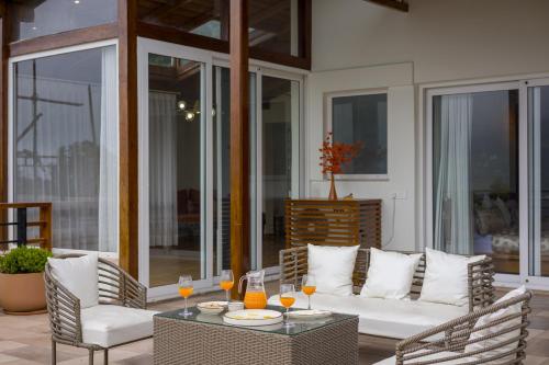 elivaas antarmann casa zenith 6 bhk