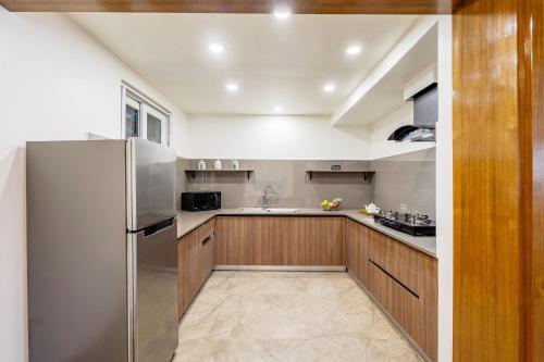 elivaas antarmann casa zenith 6 bhk