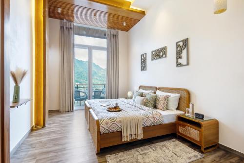 elivaas antarmann casa zenith 6 bhk